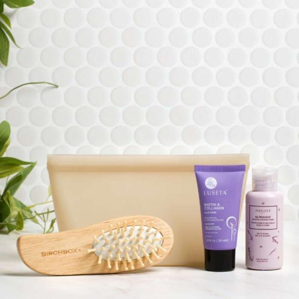 NWT On-The-Go Beauty Kit (Good Hair Day)